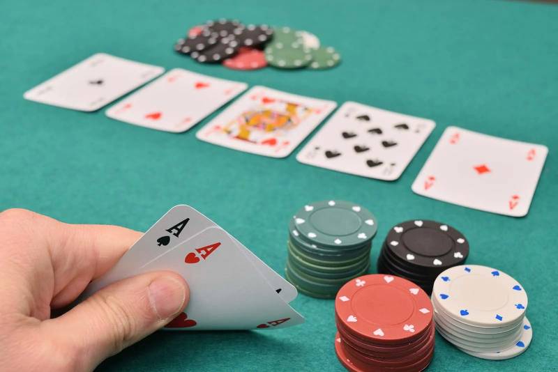 Những sai lầm cần tránh khi chơi Texas Poker